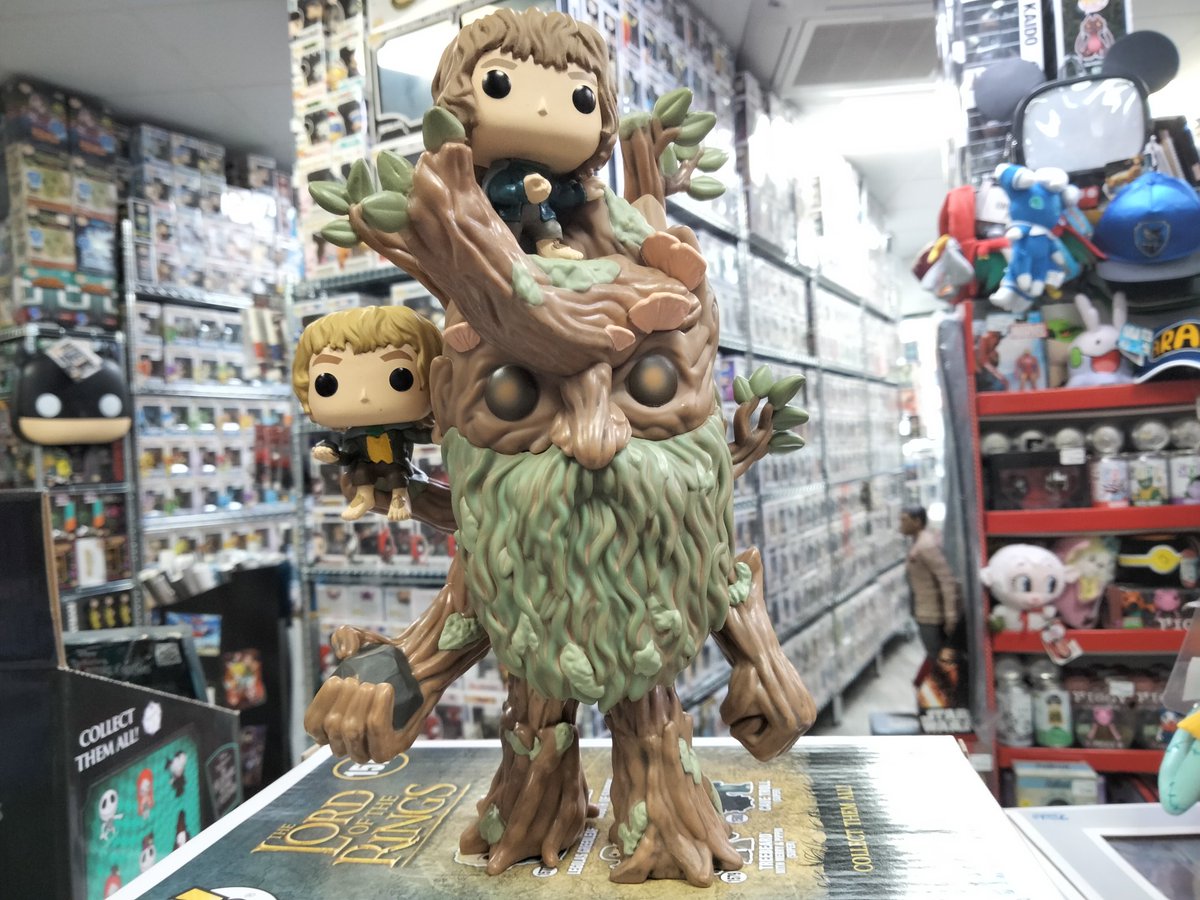 video_dis's tweet image. 💥NOVEDADES💥

Ha llegado este pedazo #funkopop de #elseñordelosanillos que es brutal. El #treebeard con #pippin y #merry 💍

Los #pop de #insidious ideal para tener este #halloween 😏 a tope con la #spookyseason 

#bittypop increíbles con casitas 😱