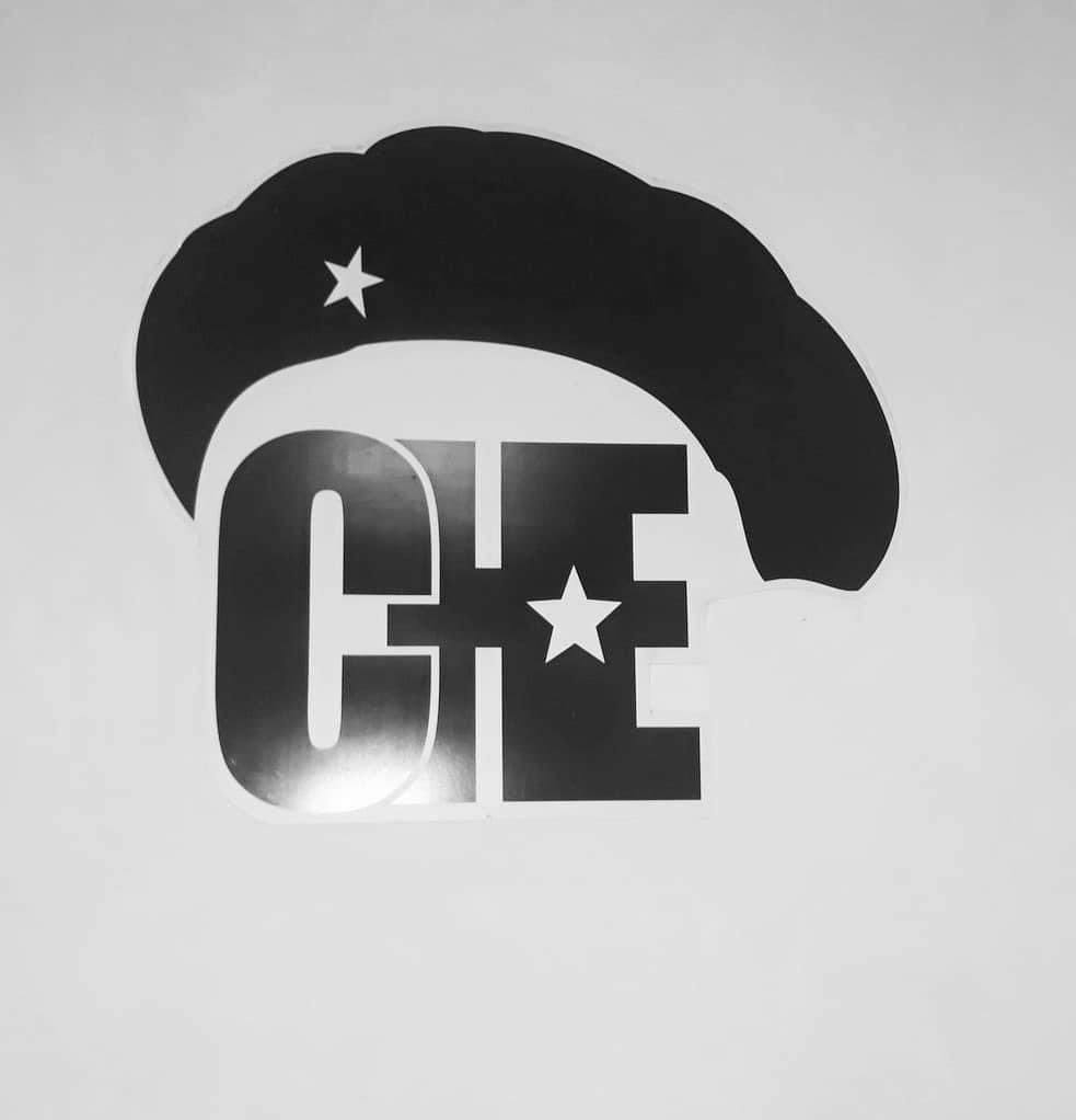 CienfuegosSBC's tweet image. Hoy se cumplen 57 años del asesinato del combate del #CheGuevara ☭, heroico guerrillero que cada año renace con más fuerza en la lucha de los pueblos y los revolucionarios del mundo. 

Seremos #ComoElChe, 

            ¡CON SU EJEMPLO COMUNISTA!

#CheVive