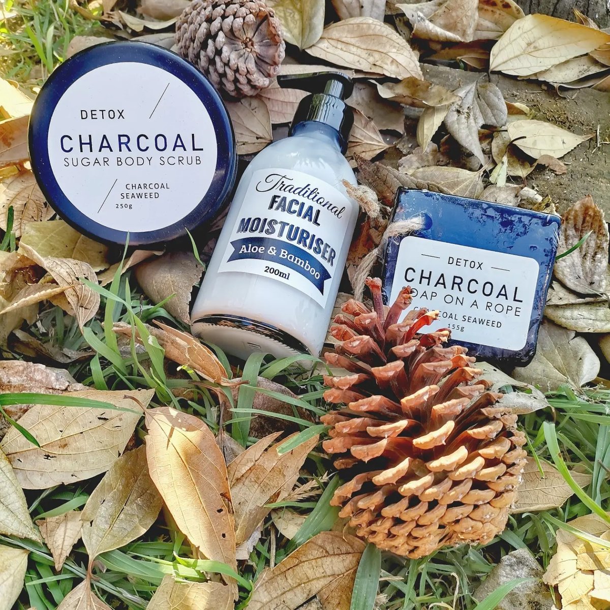 Now_Glowing's tweet photo. Upgrade your grooming game! Introducing our Men's Skincare Combo
✨ Detoxify &amp; purify
✨ Improve skin texture &amp; complexion 
✨ Soothe &amp; calms shaving irritation
Get the complete package for a refreshed face &amp; beard.

Order for R300.00
#GirlTalkZA Drip Kelvin Momo Vuyo Kabza Sjava https://t.co/WWg1aAm9fk