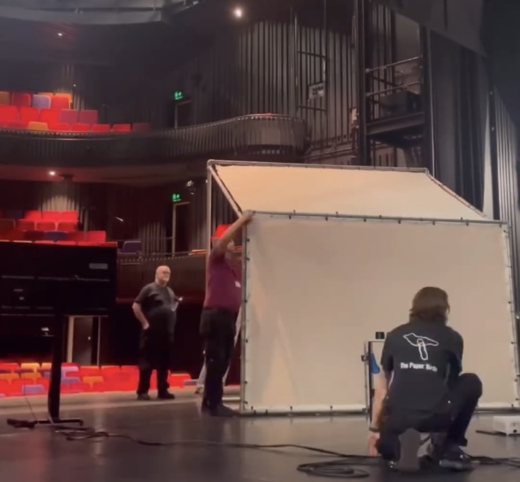 ThePaperBirds's tweet image. We're SHOW READY and raring to go!
Less than 3 hours &amp;amp; counting for #FeelMe @HOME_mcr  - the house is going to be rammed. 
Any of you lot joining us today or tomorrow?