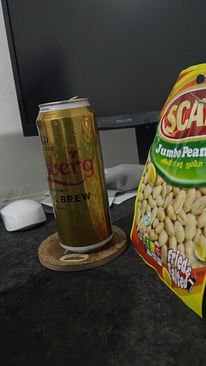 D_Senanayake's tweet photo. Just wanted to post this 🥸
#drunkposts https://t.co/OcIxJ8ddxr