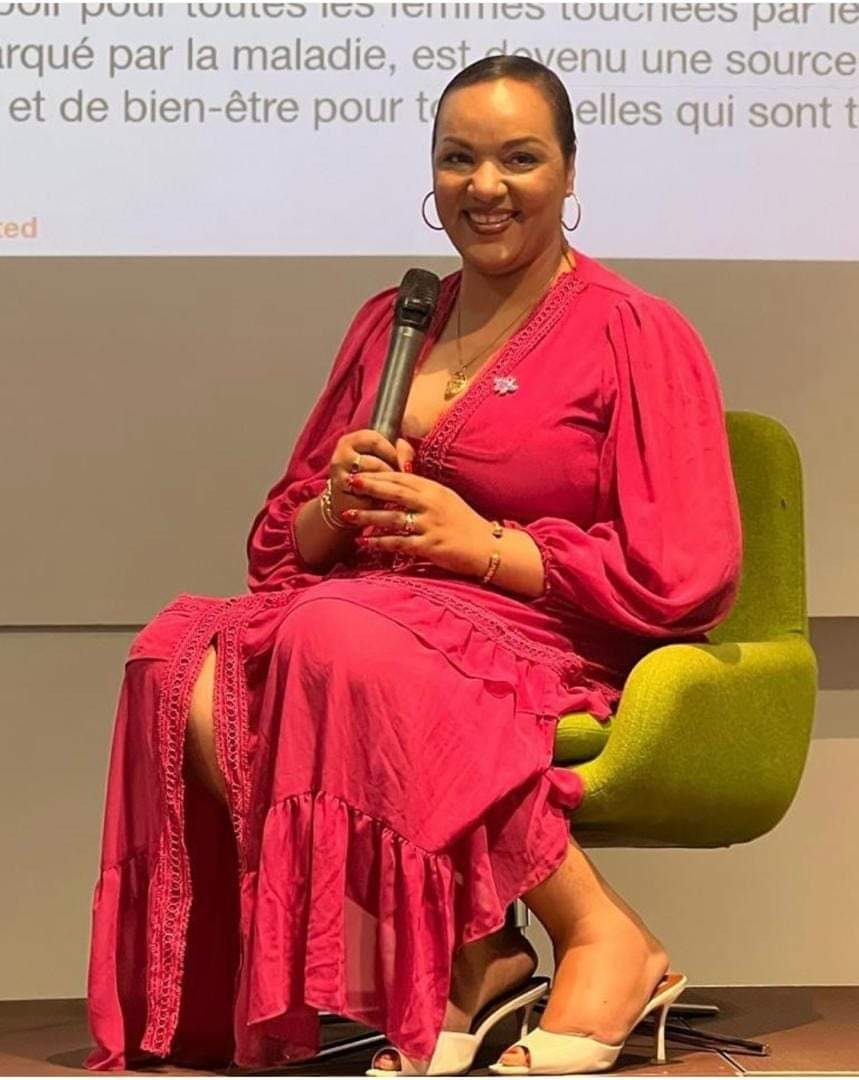 Espoir Pour Elles (@espoirelles) on Twitter photo La lutte contre le cancer du sein est bien plus qu'un défi médical, c'est un combat de vie, de courage et d'espoir. En tant que survivante, j'ai personnellement vécu cette bataille et je sais combien il est crucial de rester déterminé et optimiste. <a href="/CarineNanikian/">Carine Nanikian</a> <a href="/SpecialeYelu/">Coordonnatrice Chantal Yelu Mulop</a> La lutte contre le cancer du sein est bien plus qu'un défi médical, c'est un combat de vie, de courage et d'espoir. En tant que survivante, j'ai personnellement vécu cette bataille et je sais combien il est crucial de rester déterminé et optimiste. <a href="/CarineNanikian/">Carine Nanikian</a> <a href="/SpecialeYelu/">Coordonnatrice Chantal Yelu Mulop</a>