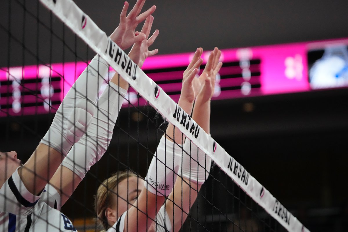 The latest Iowa HS Volleyball Rankings have been posted. Look for regional pairings late this afternoon. 
t.e2ma.net/webview/zf12xh…