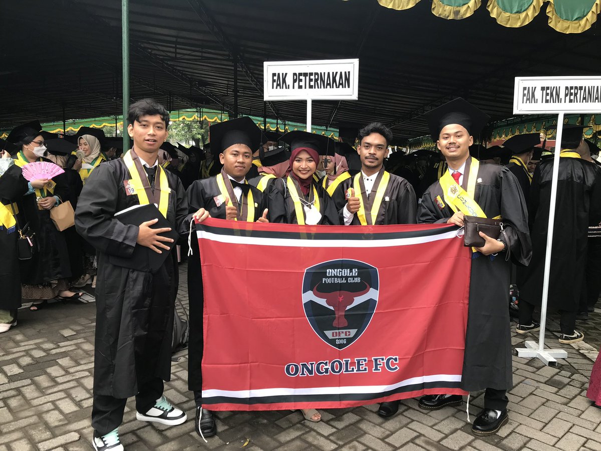EkiPrilla's tweet photo. @ildannisa @milamiiiiil Maaf km tidak diajak @milamiiiiil https://t.co/vxuQ9iUbAm