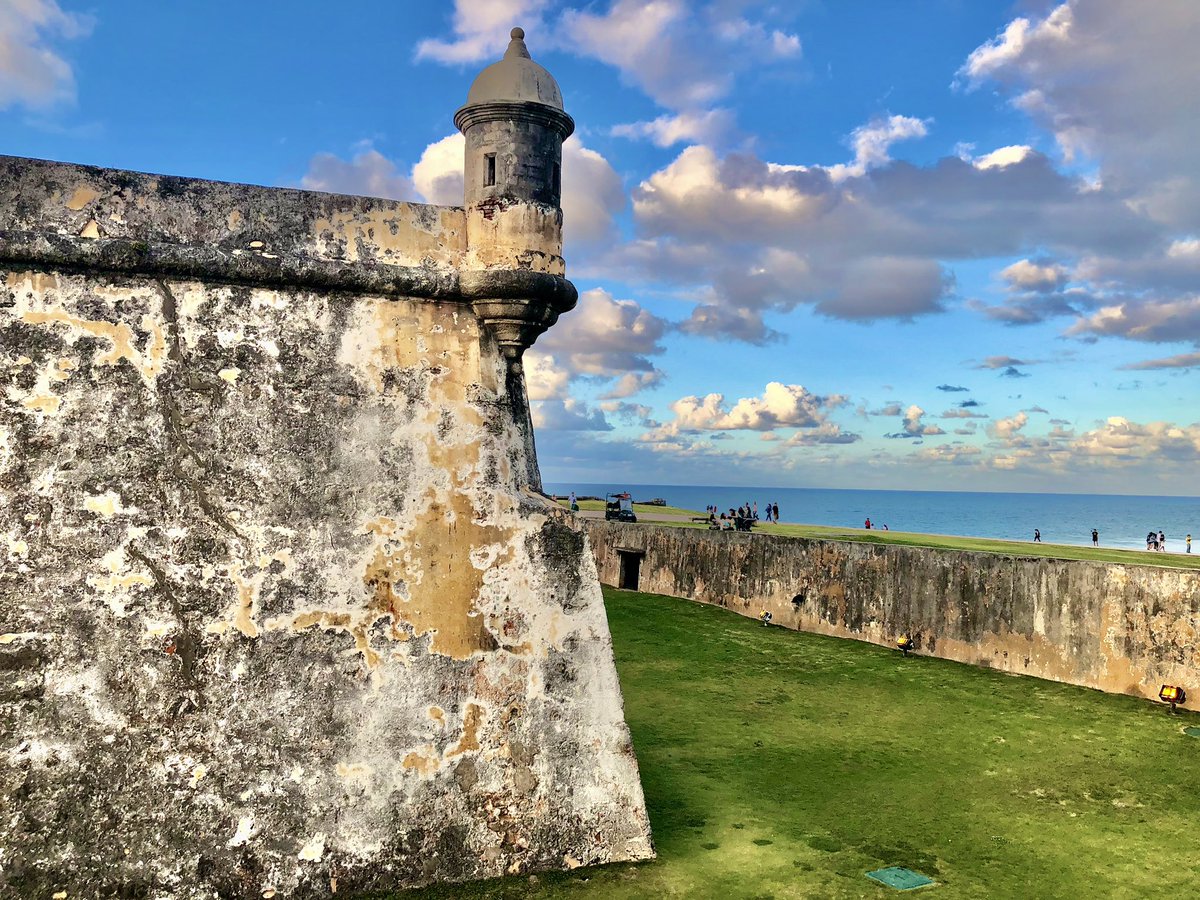 WilMochileando's tweet photo. San Juan tiene todo el potencial para convertirse en una de las mejores ciudades del mundo en todos los aspectos. Estamos frente a una gran oportunidad para comenzar ese camino juntos. ¡El futuro está en nuestras manos! ✊🏽🇵🇷 https://t.co/PDs5Bb0Q6A
