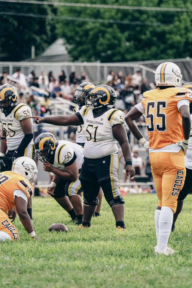 Mid season tape

hudl.com/v/2QK8uM