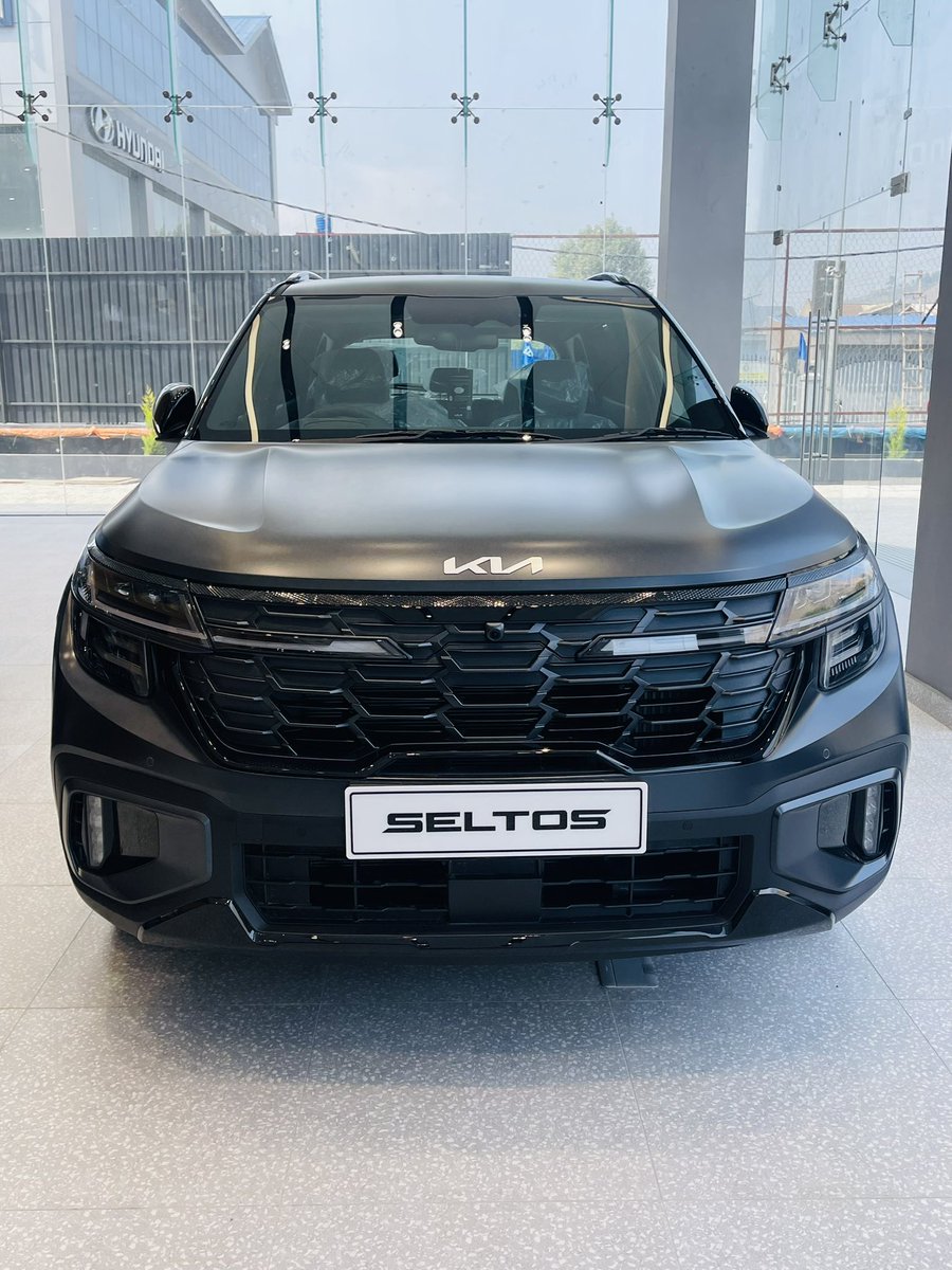 syedhanan147's tweet photo. Finally The Wait Is Over And @KiaInd Service & Showroom Is Available In Srinagar.
#kiaInd
#Palkia
#Seltosxline https://t.co/XT14s2UByR