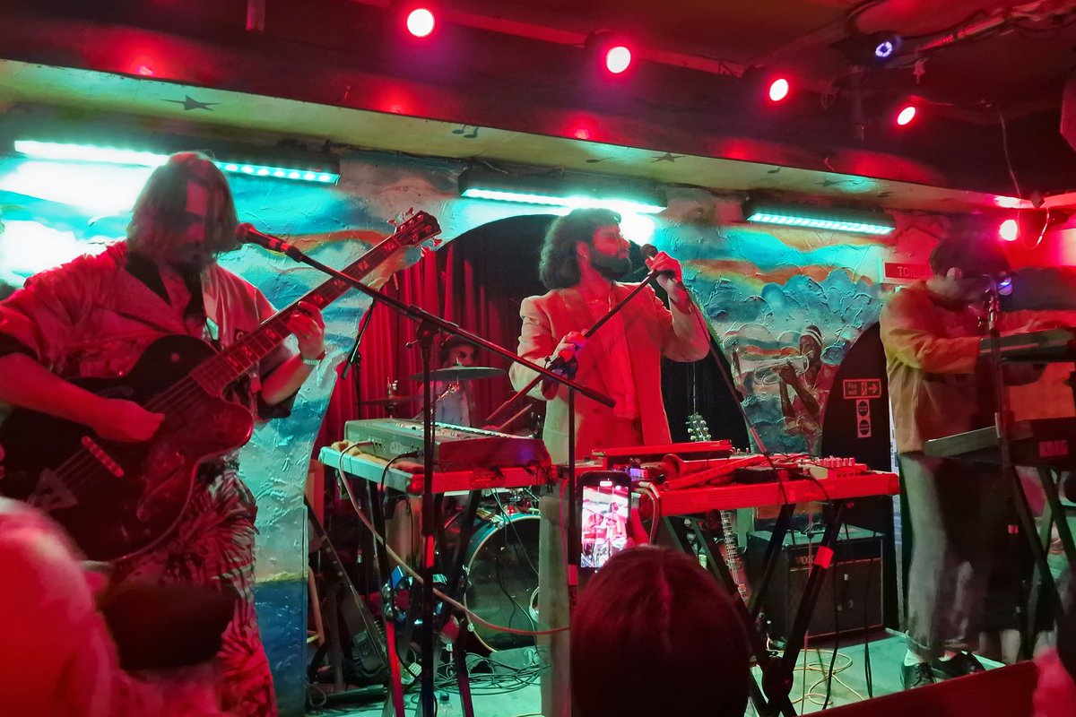 Gary (@druidsplace) on Twitter photo End of an era. @flamingods bow out in style with a wonderfully energetic show at <a href="/ShacklewellArms/">The Shacklewell Arms</a> End of an era. @flamingods bow out in style with a wonderfully energetic show at <a href="/ShacklewellArms/">The Shacklewell Arms</a>