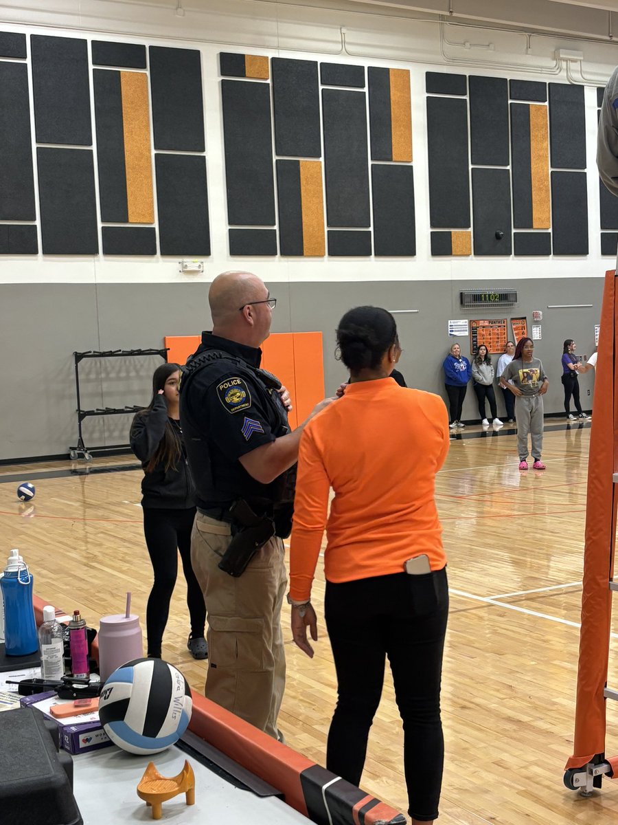 Gloria Willis Middle School tweet media