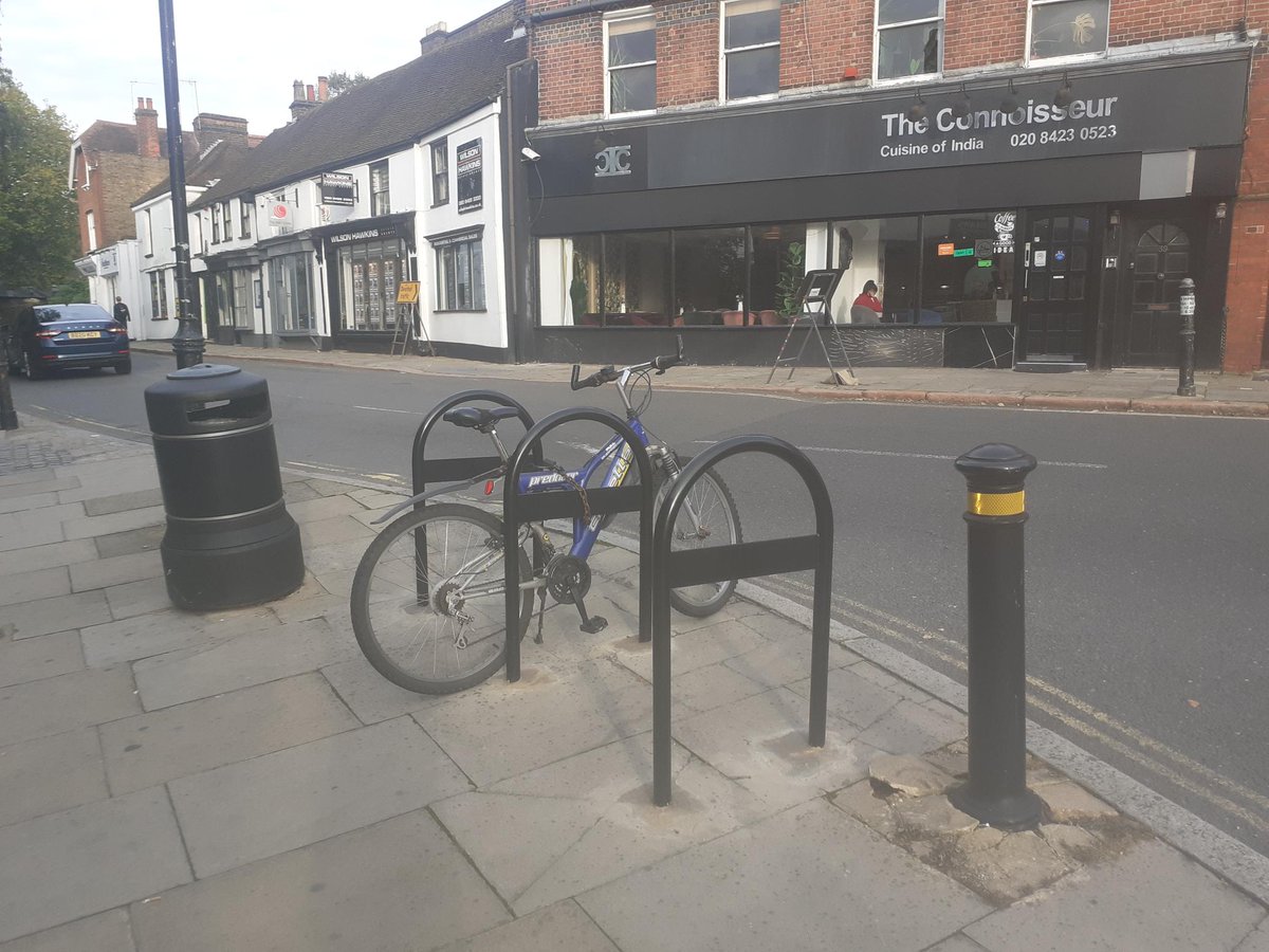 Two updates - one, the new bike racks are being used! Happy about that😎. And this Saturday we were back in Battels café for our first ward surgery on the hill in a while. I've been away at party conferences but it's good to be back - this place is so beautiful in the autumn🍂🍁