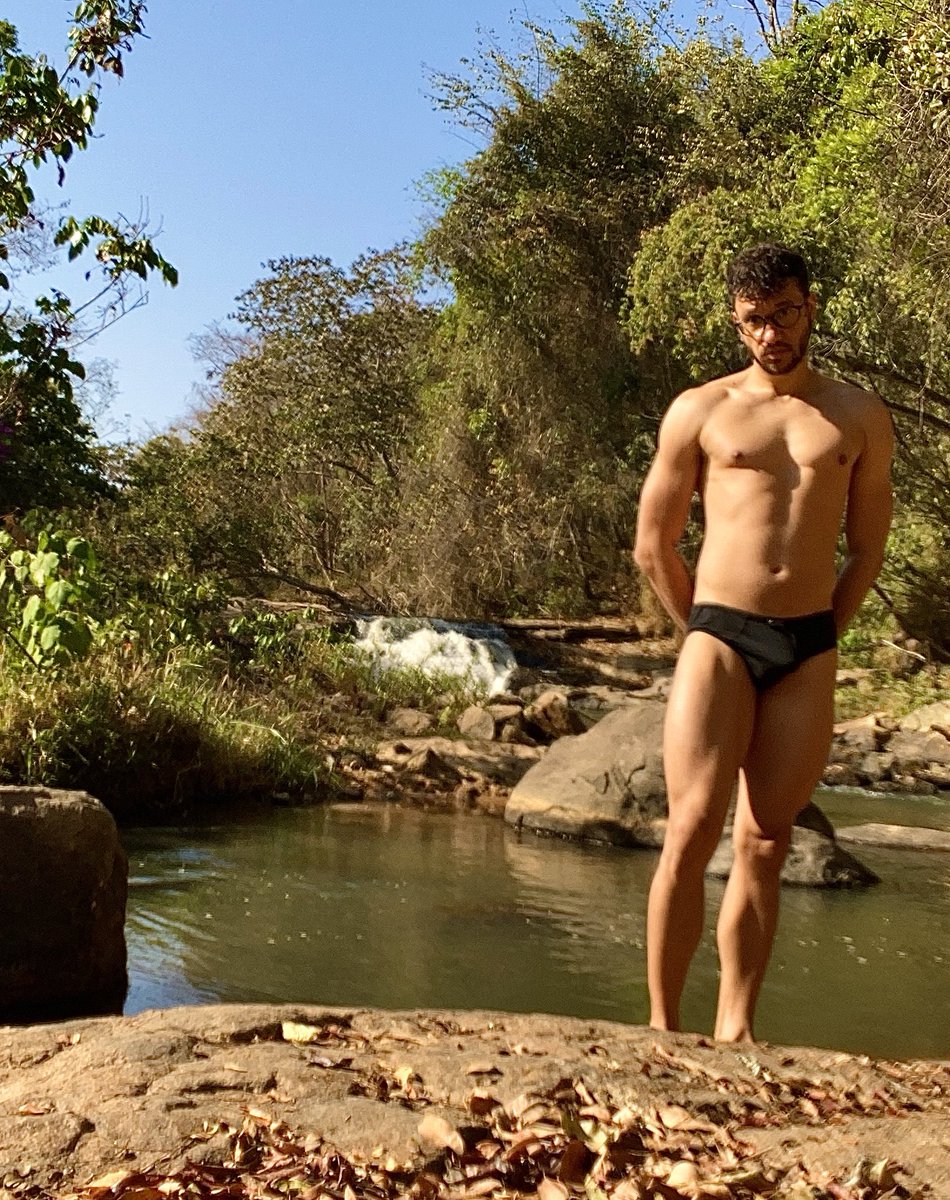 freiiregui's tweet photo. bora atualizar com os biscoitos não postados de setembro (muitas fotos pelado na natureza) https://t.co/pyV9Jb2Kp3
