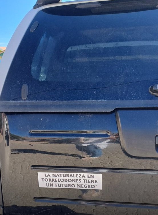 Nos llevan de vuelta al endeudamiento, a los recortes de servicios 📷 y a la subida de impuestos📷
Queremos esto para #Torrelodones???📷
#FuturoResponsable