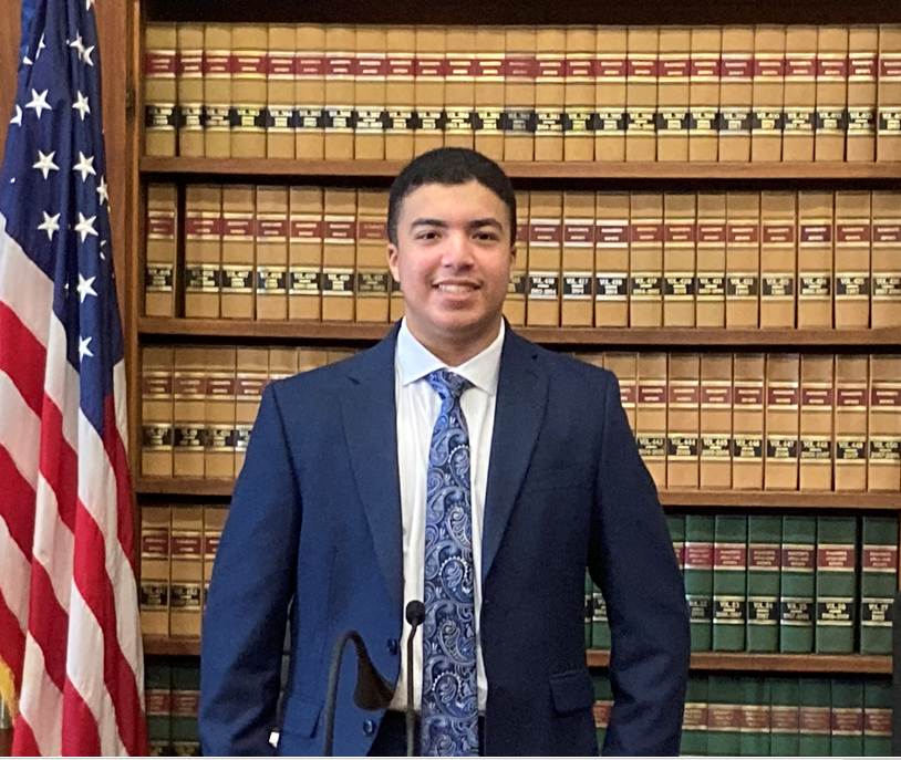 RPSCommunicates's tweet photo. Adam Ashour, a junior at @RReverema, has his sights set on a career in law! Adam spent last summer interning for @DAKevinHayden.

Read more: https://t.co/zXJNfWPOLX

@RPS_Super @lourenco962 @RPS_AsstSuper @RevereAsstSuper @KeefeForRevere @StaceyRizzo1 @lawdame23 @Kingston4Revere https://t.co/jm6ogdV4Go