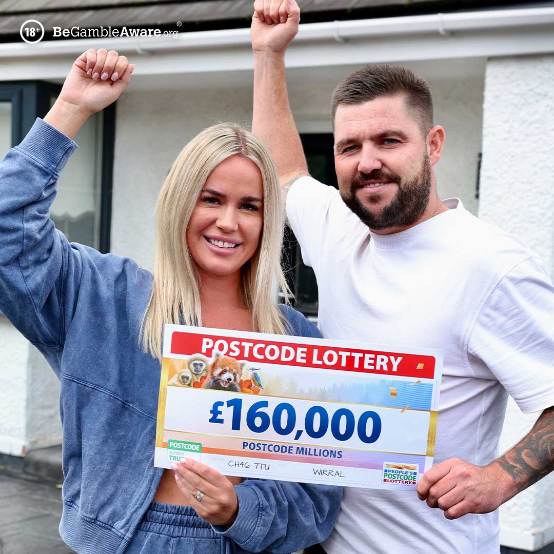PostcodeLottery's tweet photo. Shaun &amp; his wife Aimee were stunned when they found out they won £160,000 in September's #PostcodeMillions 🎉

The couple are now dreaming of a new car – and taking their three sons to Walt Disney World in Florida 🏰

T&amp;Cs apply https://t.co/WG3xOn0b6y