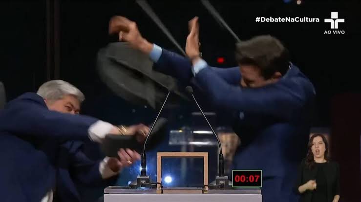 KRL O DATENA TACOU A CADEIRA NO MARÇAL NO MEIO DO DEBATE MLK KKKKKKKKKKKKKKKKKKKKKKKKKKKKKKKKKKKKKKKKKKKKKKKKKKKKKKKKKKKKKKKKKKKKKKKKKKKKKKKKKKKKKKKKKKKKKKKKKKKKKKKKKKKKKKKKKKKKKKKKKKKKKKKKKKKKKKKK (tava sem Twitter na época)