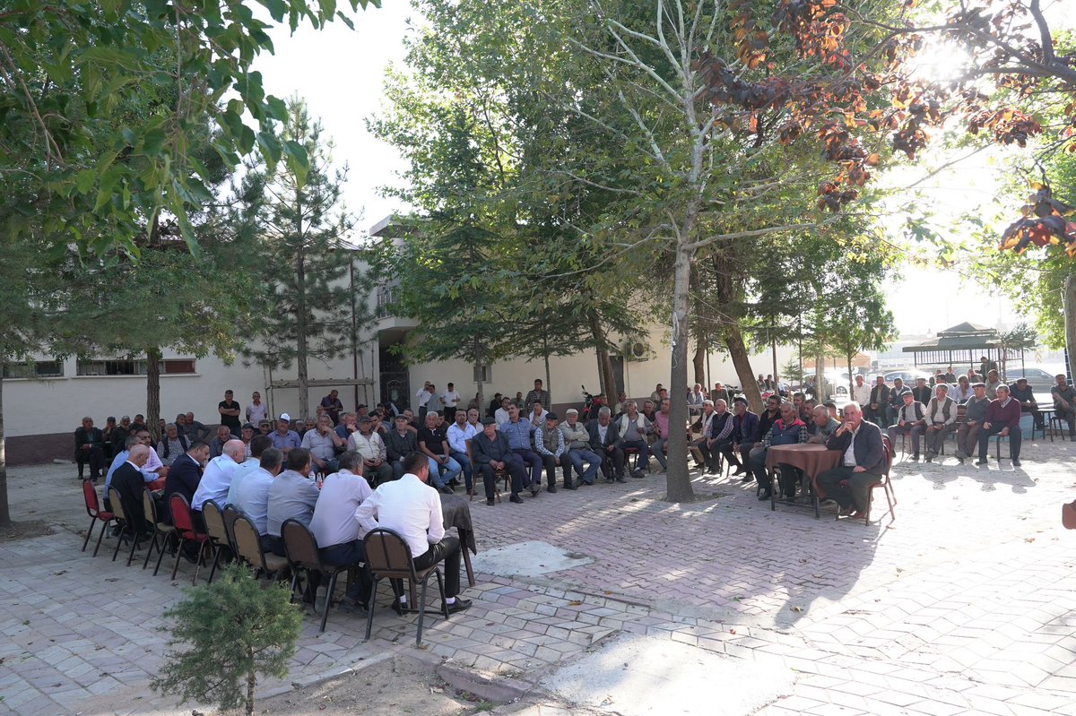 Niğde’nin Yeşilgölcük Kasabasında çiftçilerimizle bir araya geldim. Üreticilerimizin patates, soğan ve hayvansal üretimde yaşadığı sorunları dinledim.