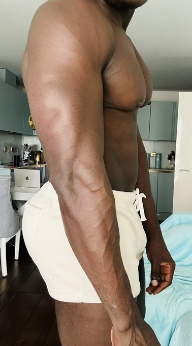 3 pic. Perfect autumn fleece shorts Use my code AfroBlackXXX15
@SHOPjjmalibu to get 15%  off. Shop now