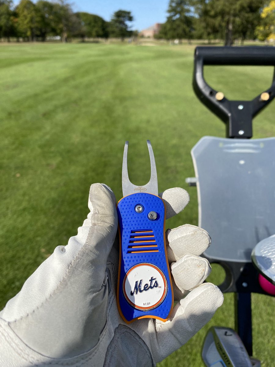 Channeling  my inner <a href="/JeffMcNeil805/">Jeff McNeil</a> 🐿️ today! #MetsWin 💙🧡 ⛳️ #LGM