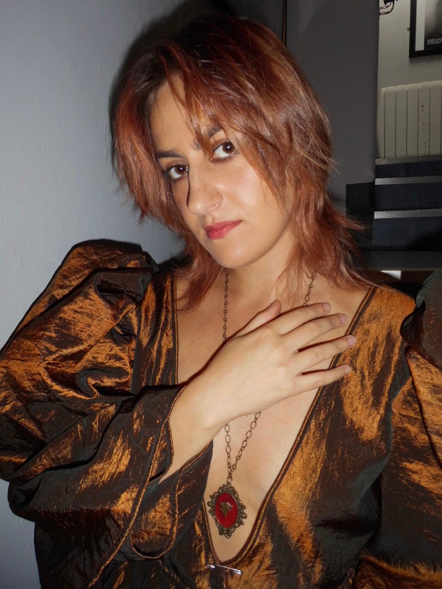 playing dress up with oran j aurelio 🎀👛💄📿