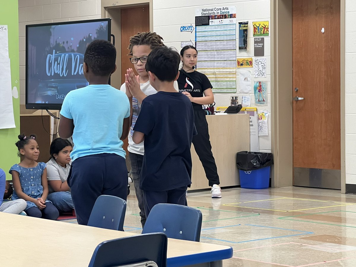 2nd grade Ss at Lyons Mill ES learned how to tut today. A style of hip hop dancing derived from hieroglyphics of the ancient world. <a href="/dtpilate38/">Darryl Pilate</a> #BCPSdance #dance