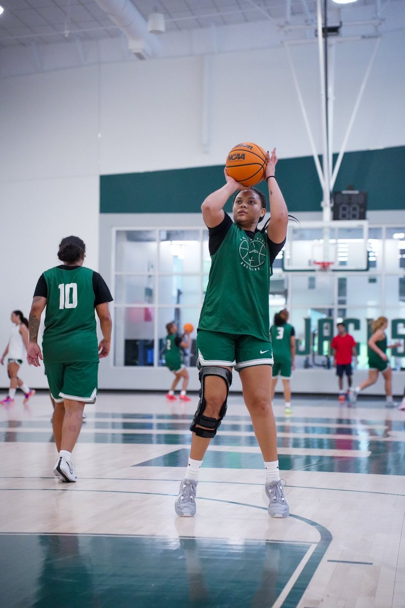 JAX_WBB's tweet image. 𝐩𝐫𝐚𝐜𝐭𝐢𝐜𝐞 𝐡𝐨𝐰 𝐲𝐨𝐮 𝐩𝐥𝐚𝐲 🧱

#RideTheWave | #JaxBasketball 🐬