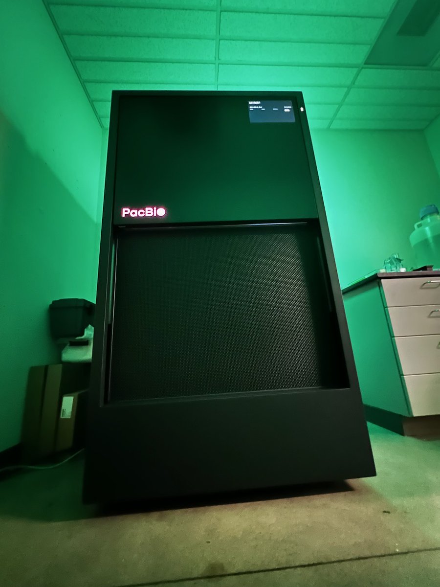 calinplesa's tweet image. Need long-read sequencing? We’ve just completed the first ever run on @uoregon GC3F core’s new @PacBio Revio instrument! Perfect for amplicons too long for Illumina, and with Kinnex prep, you can get &amp;gt;10x more data. Great pricing, no queue, try it out. gc3f.uoregon.edu/pacbio-sequenc…