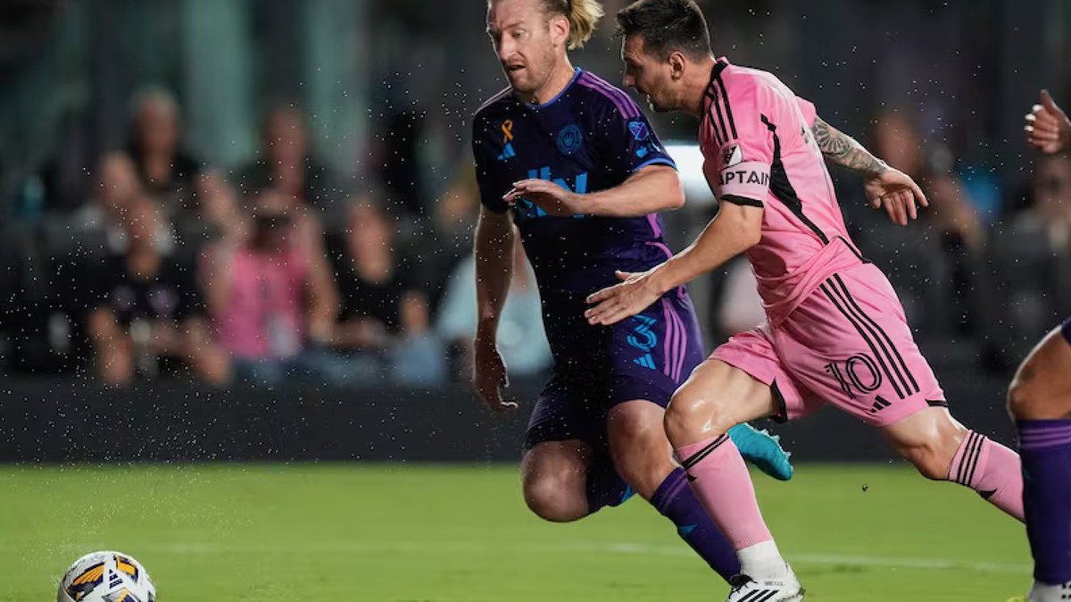 🚨New Pod Alert🚨

Tim Ream on….

👀 Messi giving him the “Stink Eye”
🏴󠁧󠁢󠁥󠁮󠁧󠁿 The Problem with English Academies
🇺🇸 That awkward Pochettino “hug” 
🎙️ And his Eminem in “Eight Mile” Strategy