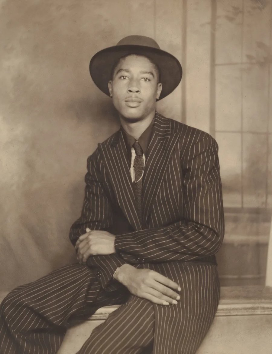 updatecultura's tweet photo. Met Gala 2025 terá como tema "Superfine: Tailoring Black Style", baseado nos estilos dos homens negros ao longo da HISTÓRIA.
