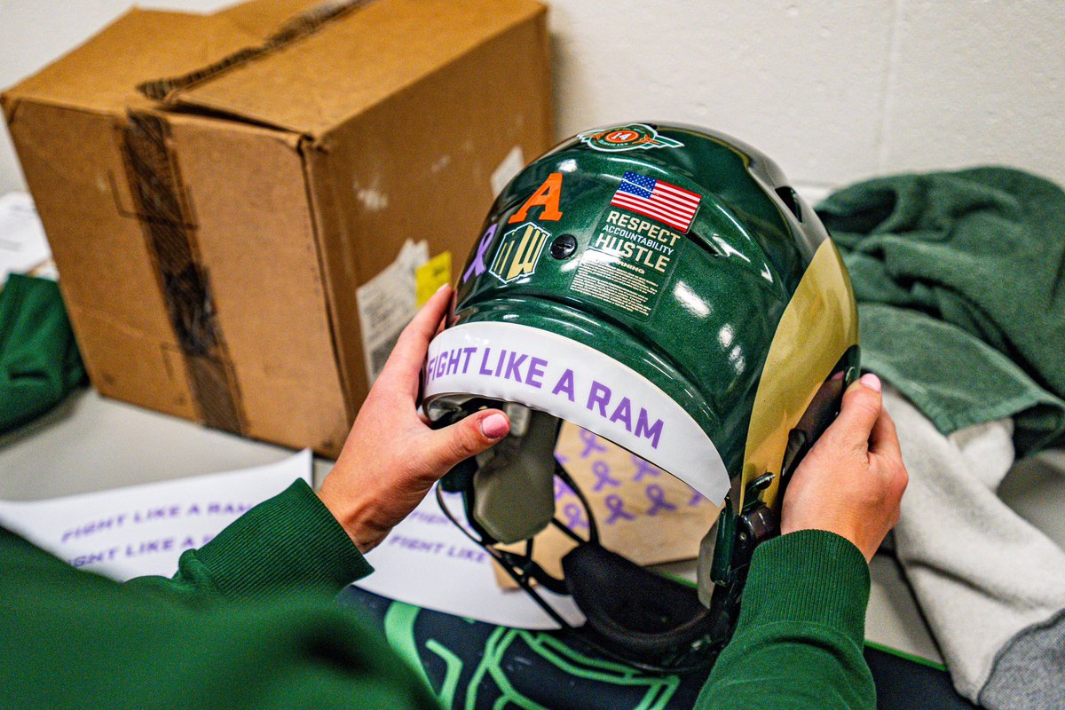 CSUFootball's tweet photo. 𝗙𝗶𝗴𝗵𝘁 𝗟𝗶𝗸𝗲 𝗔 𝗥𝗮𝗺 👊

We'll rock these new bumper plates this Saturday in partnership with @uchealth &amp; in honor of all of those affected by cancer 💚

#Stalwart x #RamGrit🐏 https://t.co/VEdGYmMeV1