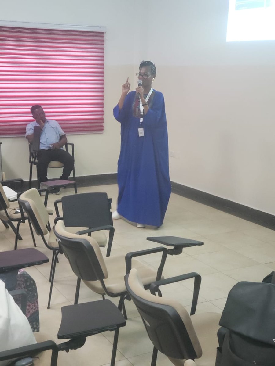 Ken Kiunga from <a href="/GoogleNewsInit/">Google News Initiative</a> gave an introduction to Google's new fact-checking tools in an insightful breakout session at #AfricaFactsSummit2024, while Monique Ngo Mayag (<a href="/AFPFactCheck/">AFP Fact Check 🔎</a>) spoke to the need for fact-checking media and journalists to become truly aware of the
