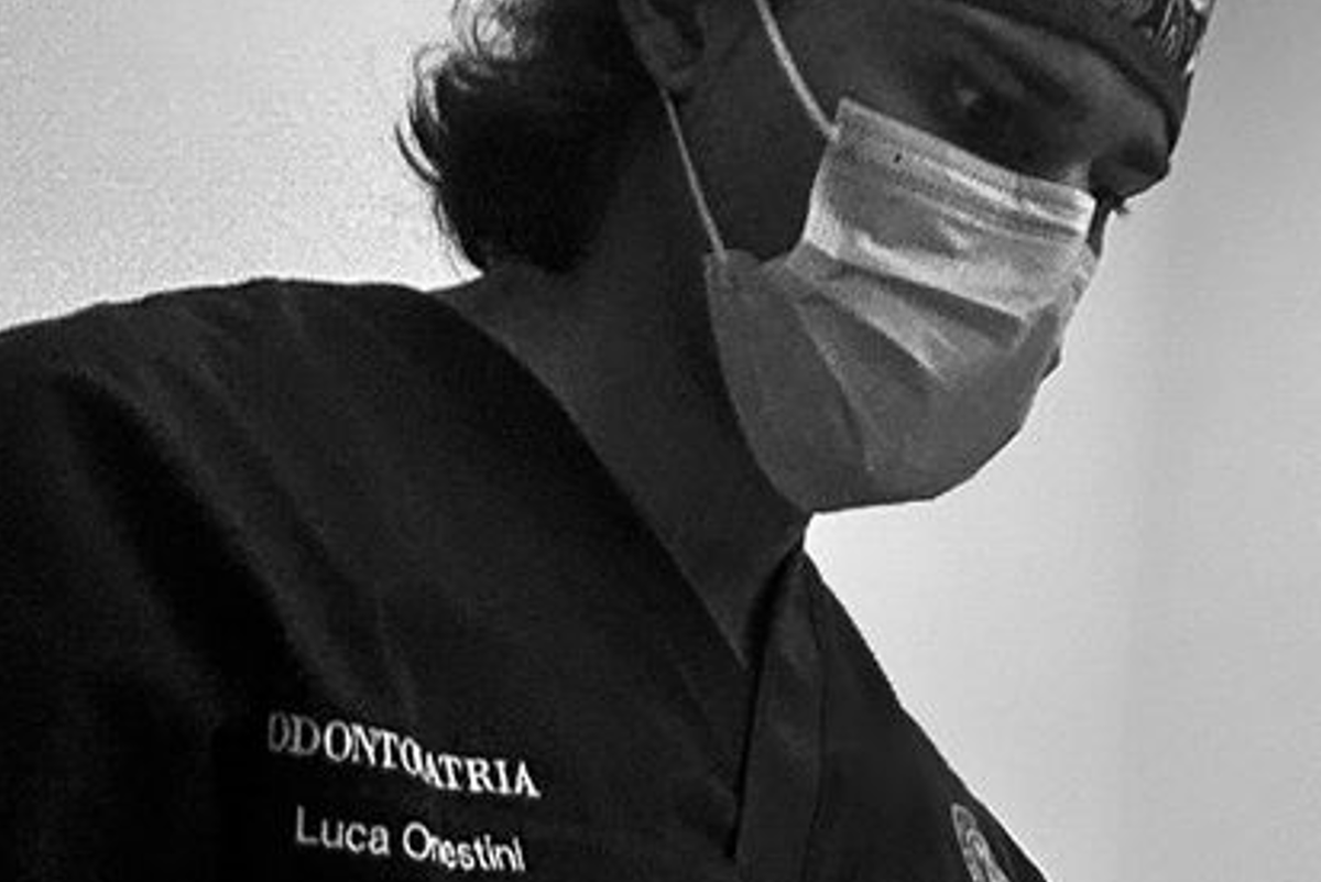 imei75's tweet photo. Dr. Onestini ... a lo suyo 😘🖤 #LucaOne9O https://t.co/VSS1CPdTzd