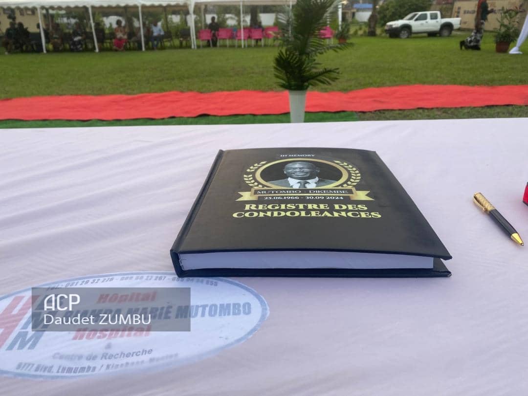 acprdcongo's tweet image. #RDC : un livre de condoléances a été mis à la disposition du public en hommages à l'ancienne  star de la National basketball association (#NBA), le congolais Mutombo Dikembe, décédé le 30 septembre dernier à #Atlanta aux États-unis d'Amérique par l'hôpital Biamba Marie Mutombo,