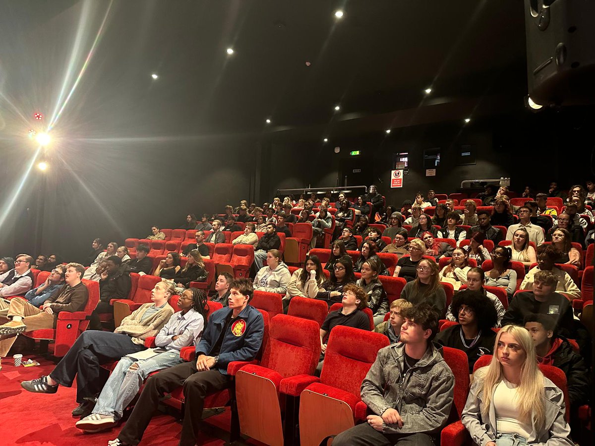 CreateCentralUK's tweet photo. It's been an eventful day!
We were at the @rts_mids Career Fair which was packed. 2 Production Roadshow sessions on navigating Film &amp; TV production successfully delivered alongside @CrewBirmingham @filminengland @FilmBirmingham!

#CreateCentralUK #WMCreativityWeek #Film #TV https://t.co/yaiqmRCWwc