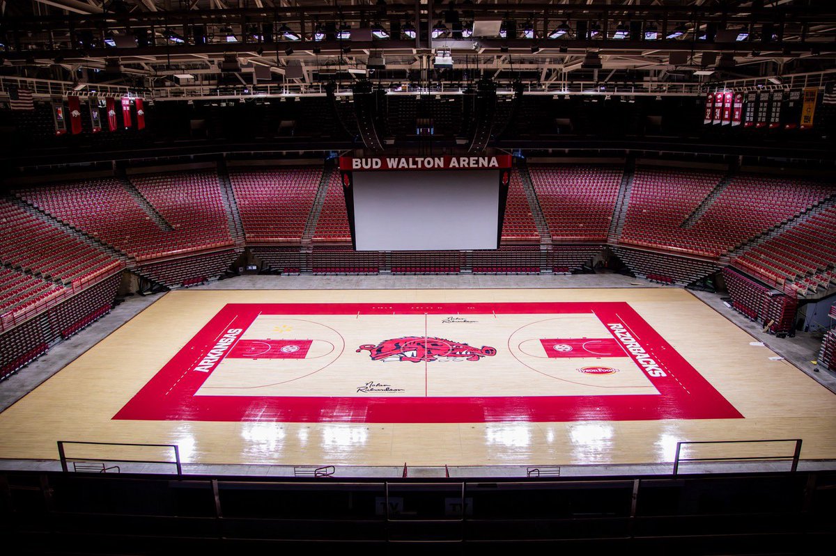 jacobdaviscfb's tweet image. The Slobbering Hog is BACK!!! 

H/t @HunterYurachek