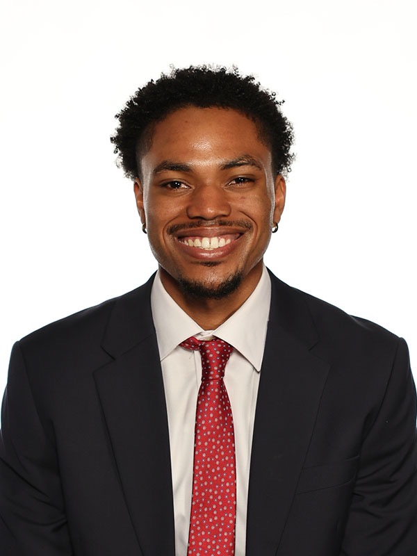 uw_ial's tweet image. Donovan Wilson is a current IAL M.Ed. graduate student interning as a @bigten fellow for Diversity, Equity, and Inclusion with @UWAthletics!

🔗 Learn about Donovan's ongoing work to advance equity in athletics: uwcla.uw.edu/2024/10/08/ial…

#IALFAM