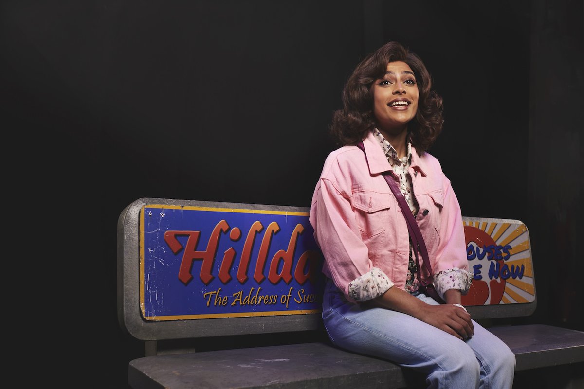 Dreaming about your Future Boy... meanwhile he's stuck in the past! 💘⚡️

📸 Matt Crockett