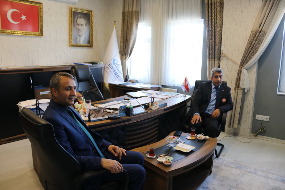 Van Hürriyet Koleji yöneticileri ve öğrencilerine, nazik ziyaretlerinden dolayı kendilerine teşekkür ederiz.