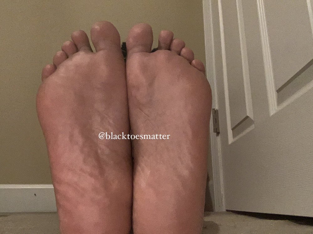 blacktoesmatter's tweet photo. Soul snatching soles🦶🏾💫 https://t.co/RjcjqKejMt