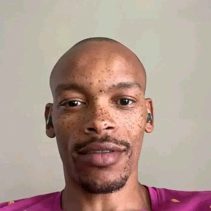 MDNnewss's tweet image. Nota was seen crying in court after being arrested and accused of rape by actress Itumeleng Bokaba. 

He was granted bail of R5000 by the Randburg court and is set to appear in court again on 9 November.