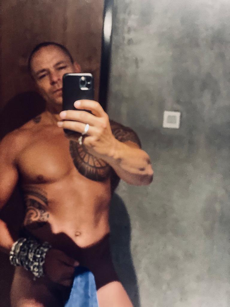 greggor27's tweet image. Yess, im very much alive! Hahaha