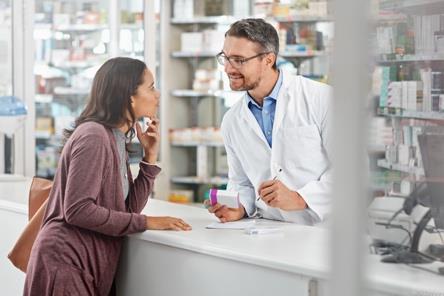 Pharmacists play a big role in boosting our economy. The more Albertans connect with their pharmacists, the more healthcare costs drop. By helping patients, pharmacists ease the load on doctors and hospitals. Learn more: rxa.ca/for-the-public…