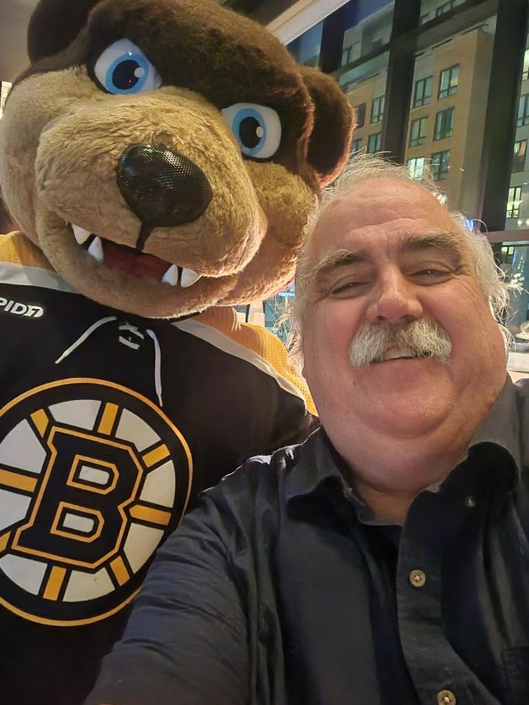 GDeViller's tweet photo. @NHLBruinsSTH Great time! Thanks for hosting! https://t.co/9839q6XwUc