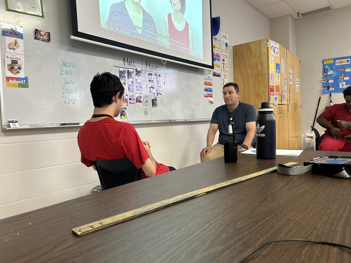 NISDDemi tweet media