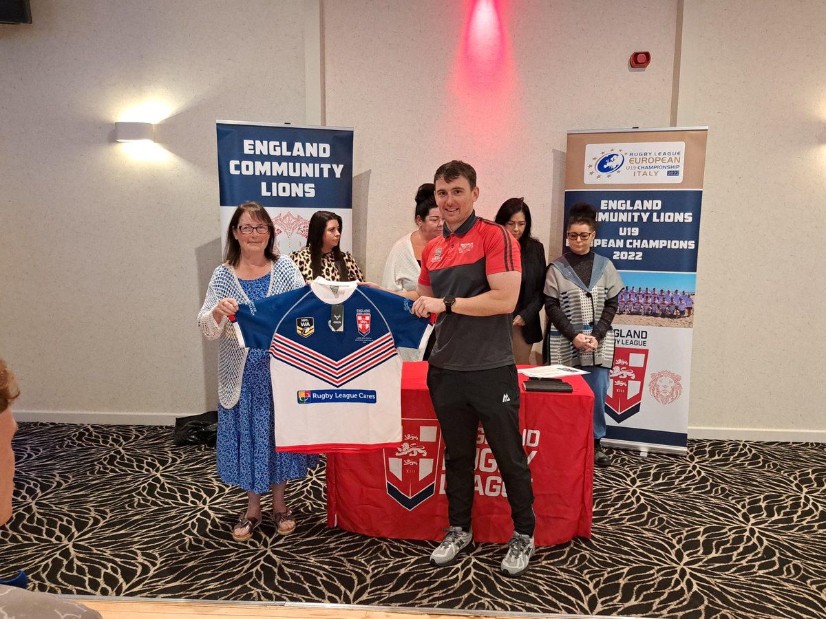 England Community Lions RL tweet media