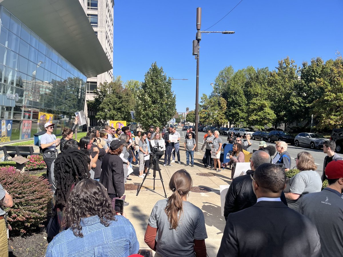 In the three years since <a href="/WHYYunion/">WHYY Union</a> won their first contract, 50% of union staff have left – including me and many of my closest colleagues – thanks largely to hostile management

Despite that, WHYY management is stonewalling our successors – again – on a new contract. Shame.