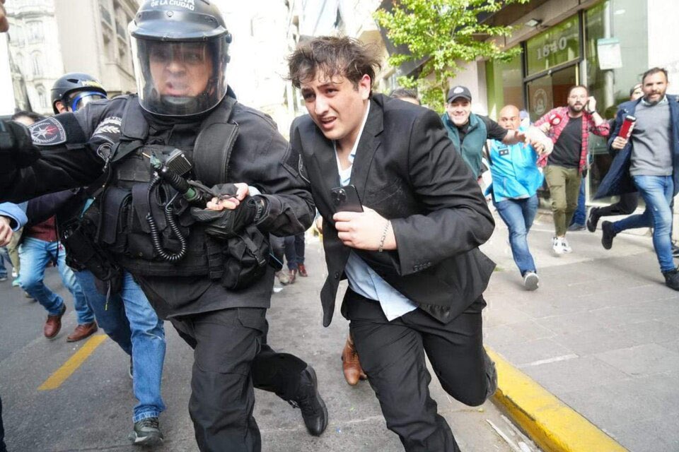 Gabriel Anello tweet media