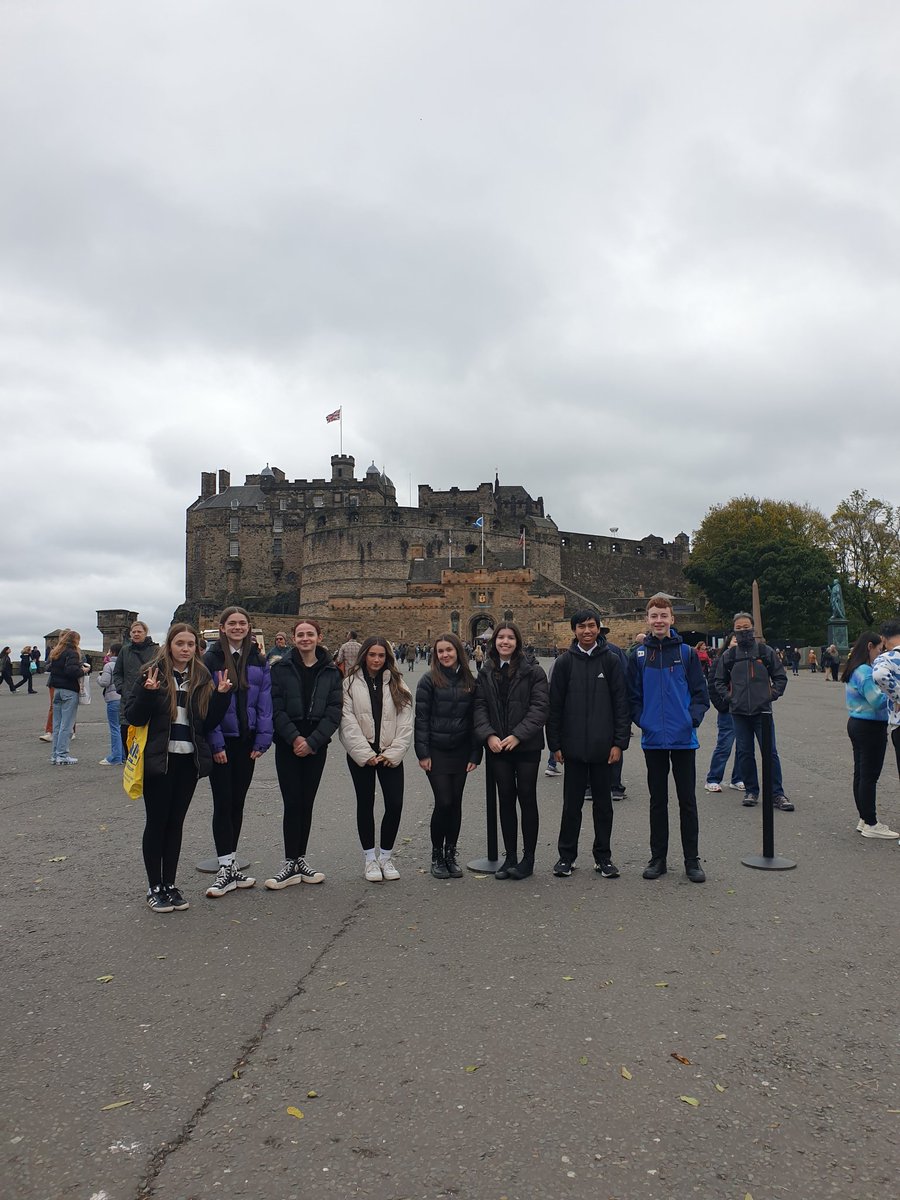 PenicuikML's tweet photo. A great day out with the Higher Spanish class to the Edinburgh Spanish Film Festival then tapas at Cafe Andaluz .... what a lovely way to end the term! https://t.co/sgKk3SRBKe