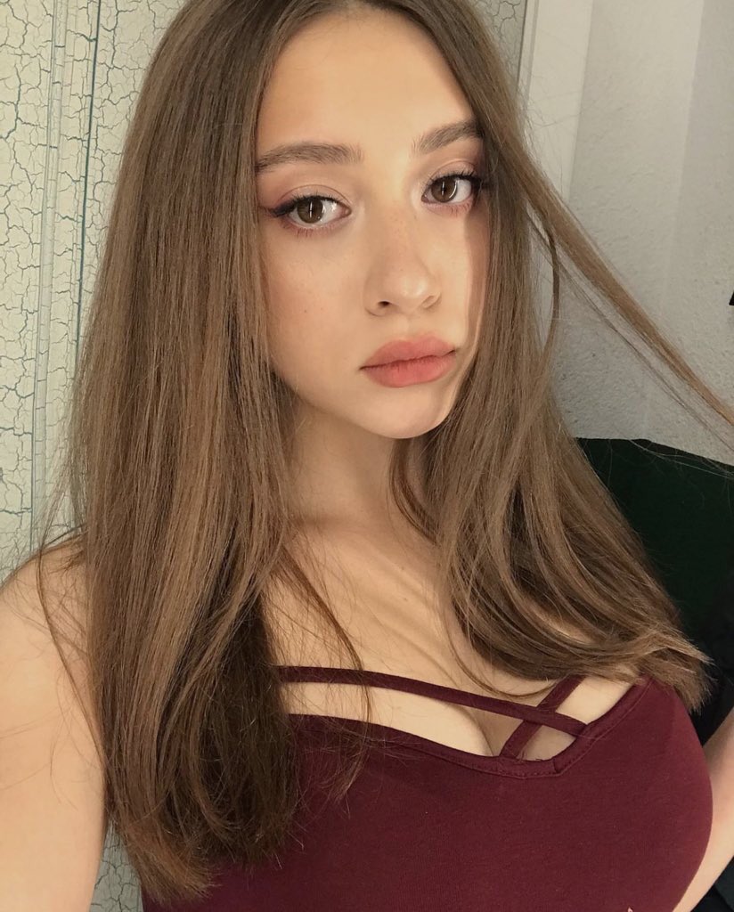 Kalkık olan yazsın 😽