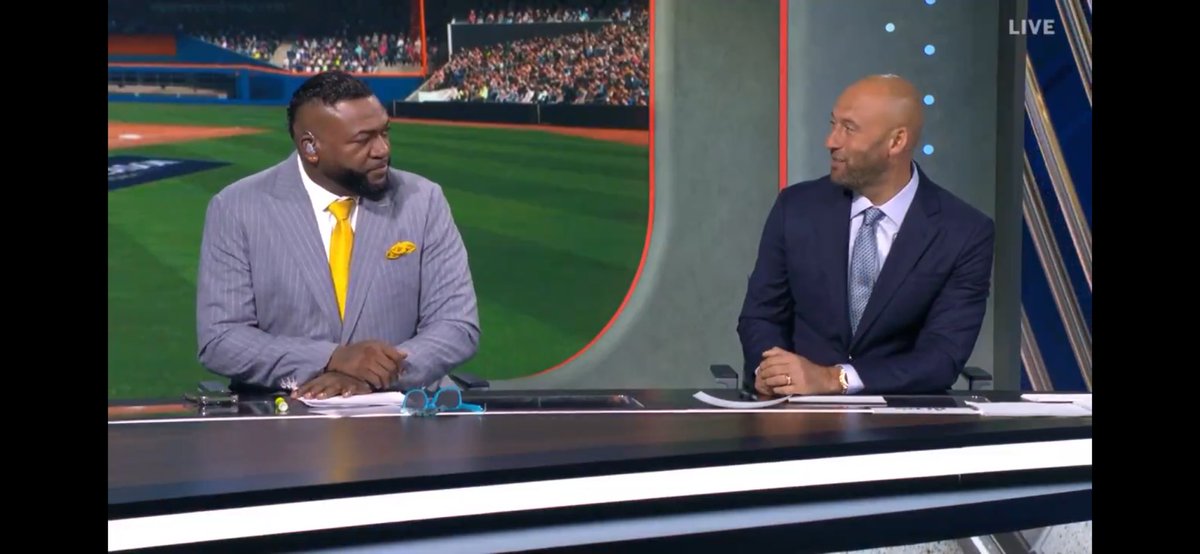 StanLemons's tweet image. Me and @Tom_Arduino at the bar in NYC in a few weeks discussing which of their finest Michelob Ultras we’re gonna order