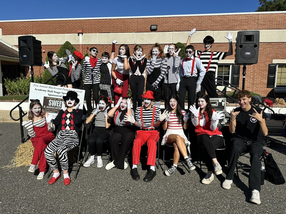 CH East Mime Company tweet media
